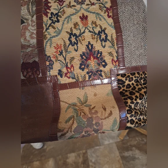 Patchwork Shoulder Bag - Picture 9 of 9